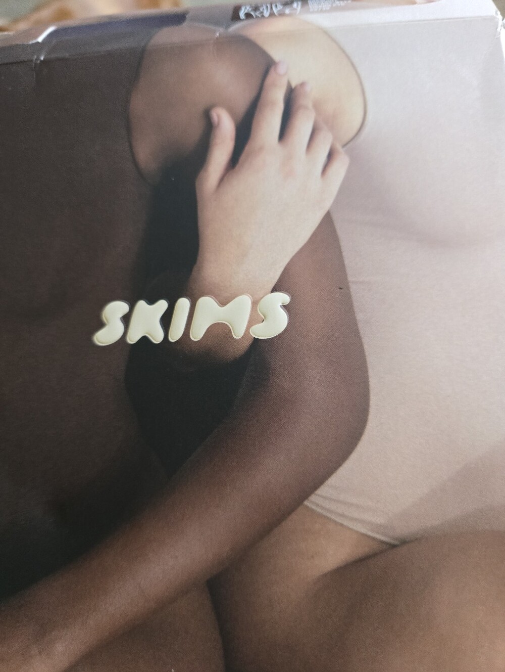 SKIMS Crewneck Longsleeve Bodysuit 2x-3x